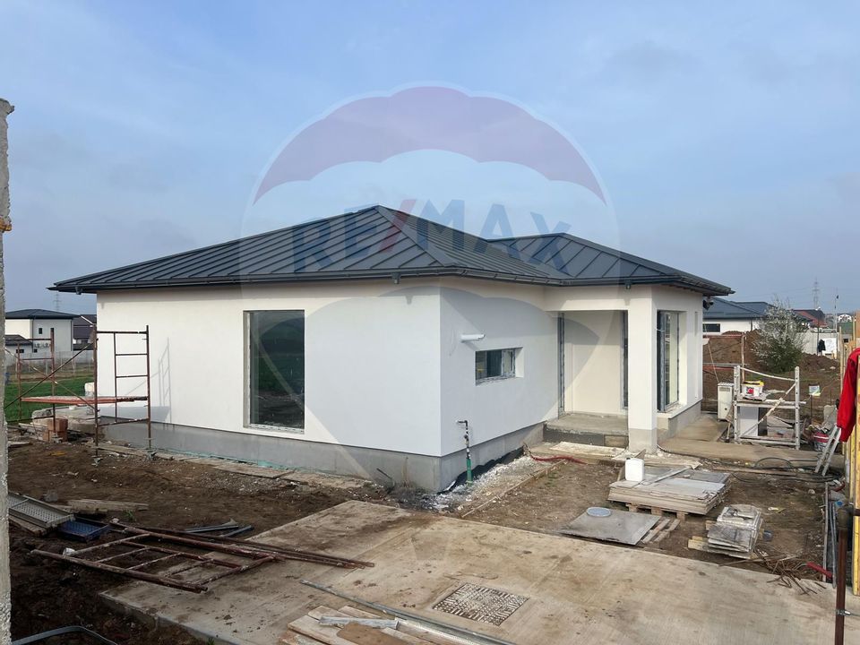 Casă / Vilă cu 3 camere de vânzare