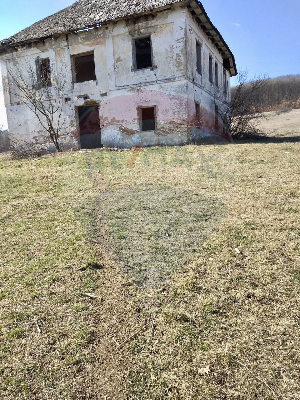 8 room House / Villa for sale