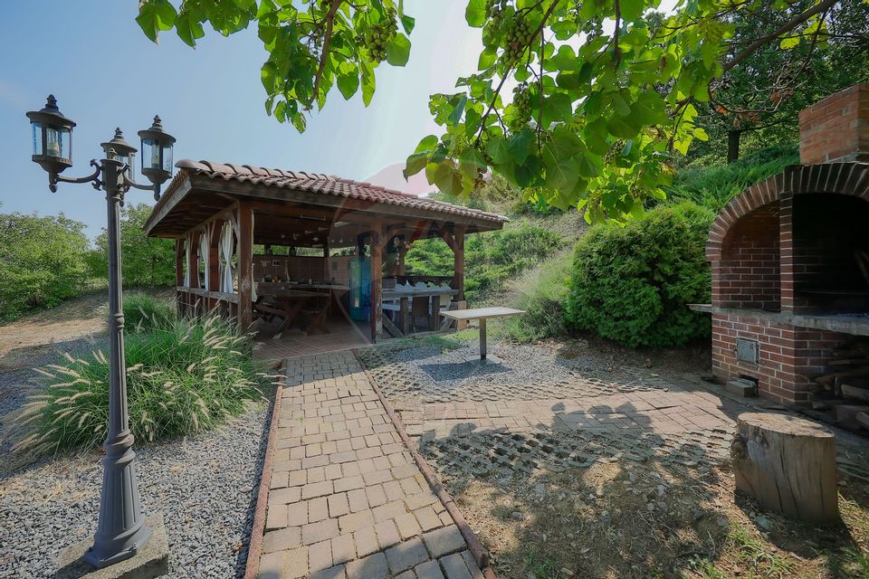 Vilă mediteraneană premium cu piscină, de vânzare, zona Dealuri Oradea