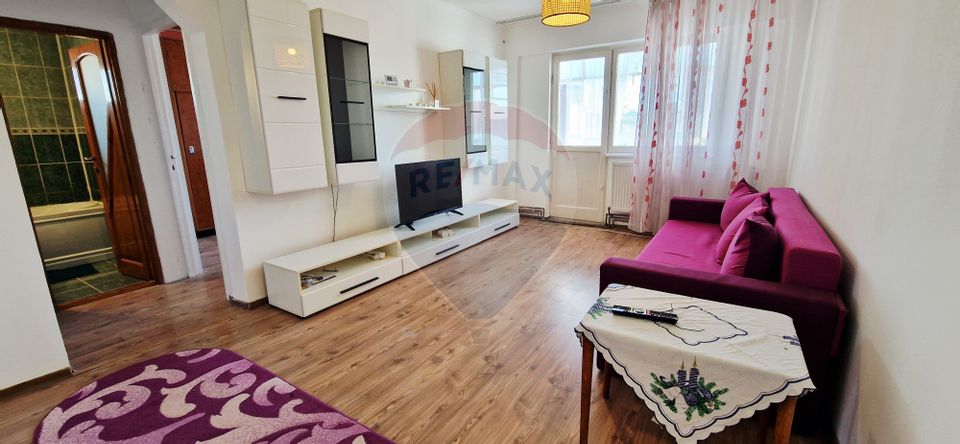 Inchiriere Apartament 2 camere, centrala, semidecomandat, zona Lebada