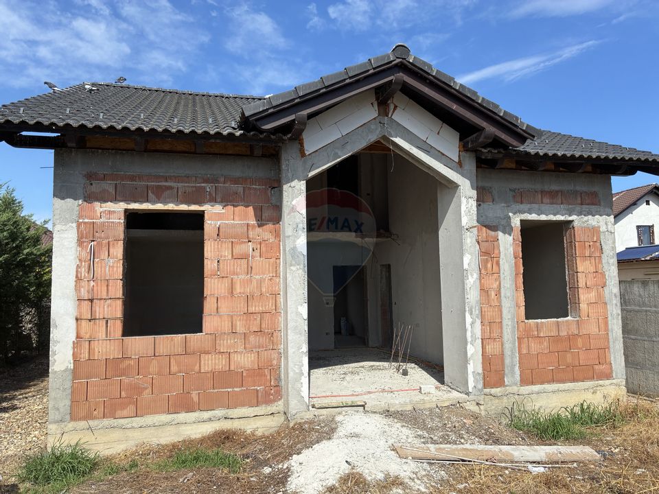 5 room House / Villa for sale