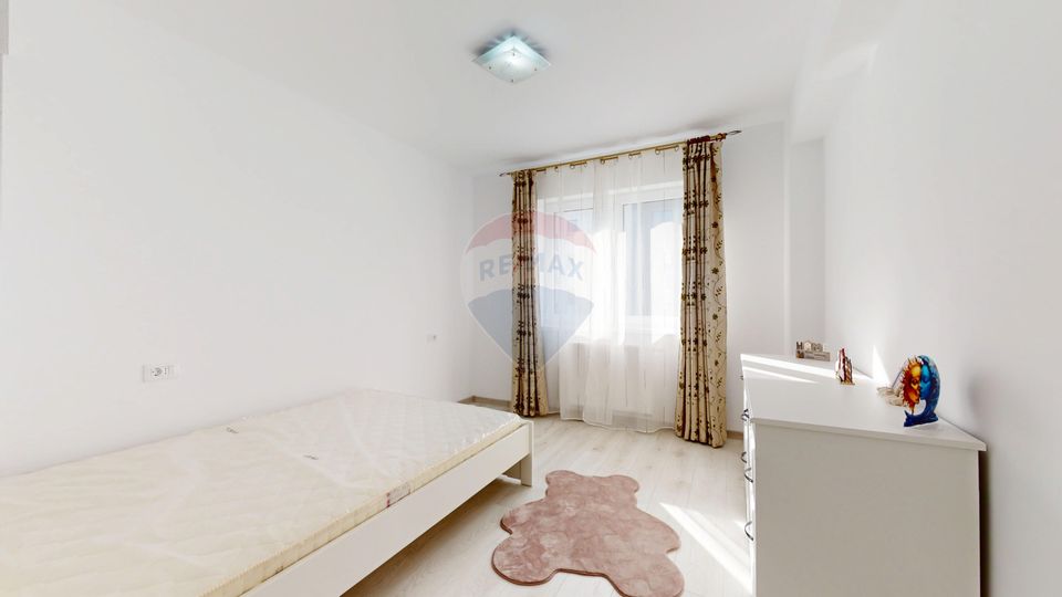 3 room Apartment for rent, Tractorul area