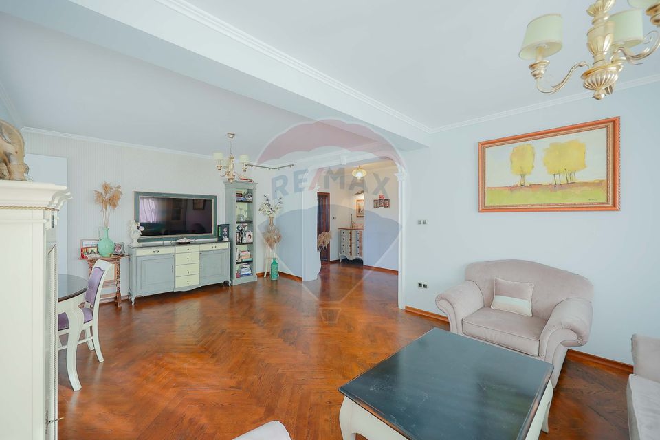 Casă 5 camere cu garaj, 230 mp utili, teren 503 mp, Nufărul, Oradea