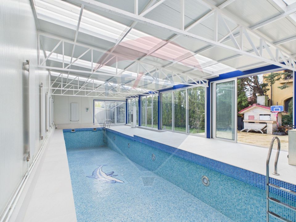 Casa / Vila cu 8 camere de vanzare