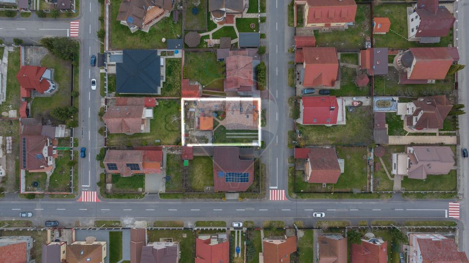 Vilă cu 6 camere de vânzare în zona Primaverii, Râșnov - Comision 0