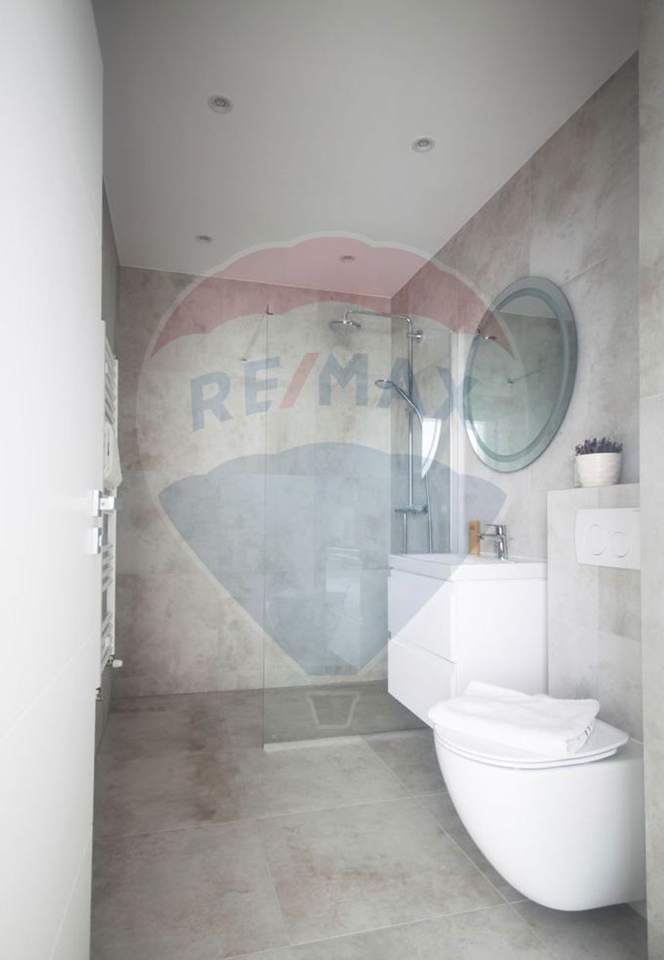 2 room Apartment for rent, Plopilor area