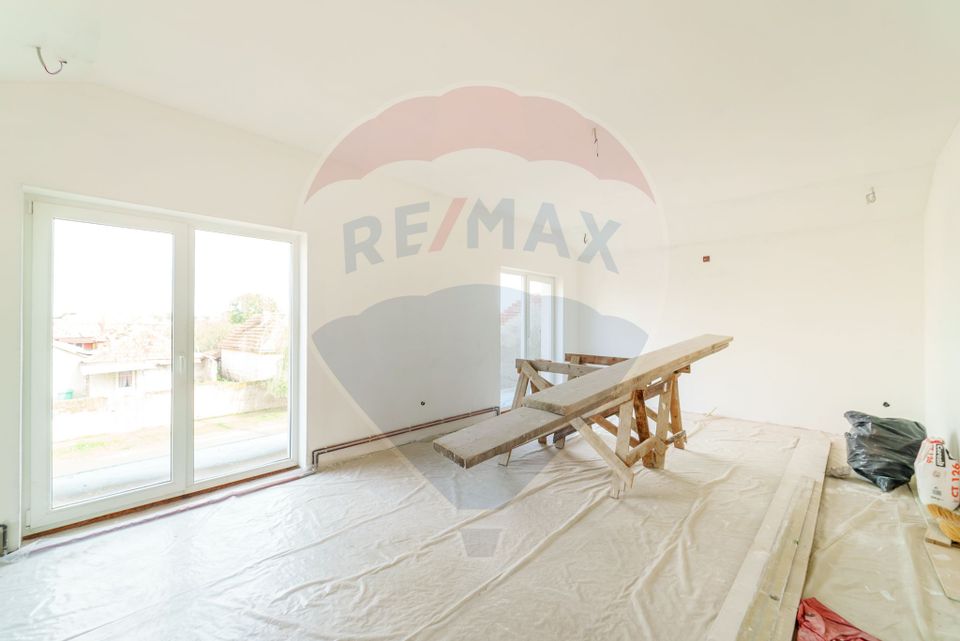 4 room House / Villa for sale, Confectii area