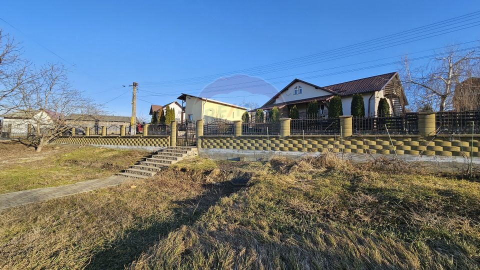 Complex comercial-cofetărie, patiserie pitzerie- Udești, Suceava