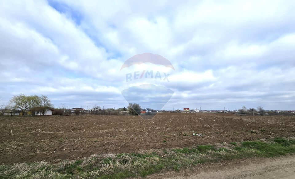 Vladiceasca - Snagov, teren excelent dezvoltare imobiliara