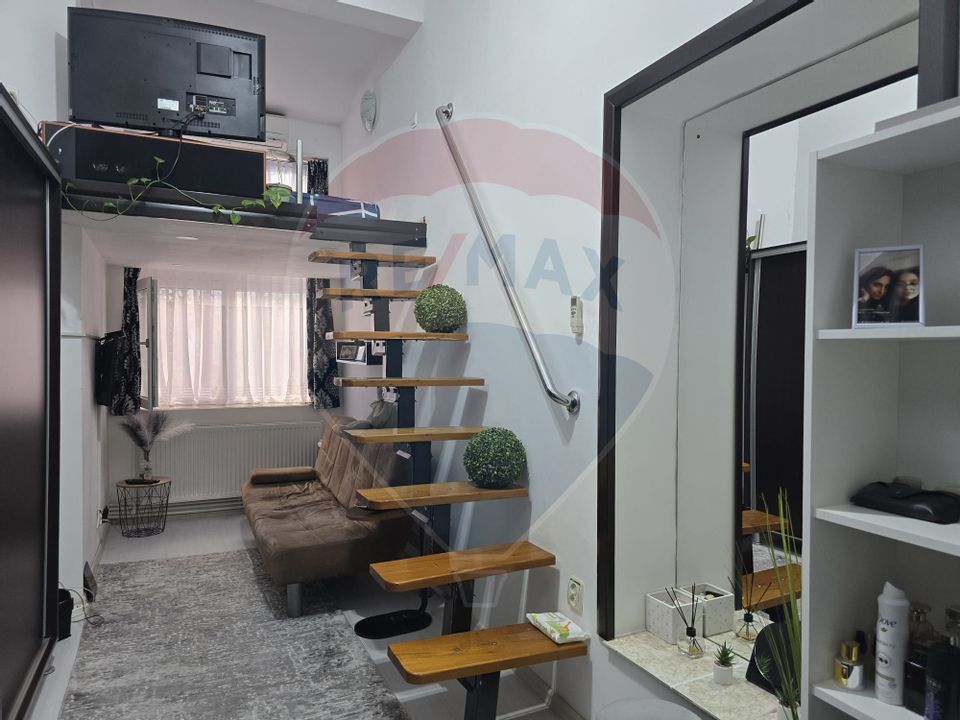 Apartament cu 3 camere de vânzare în zona Central