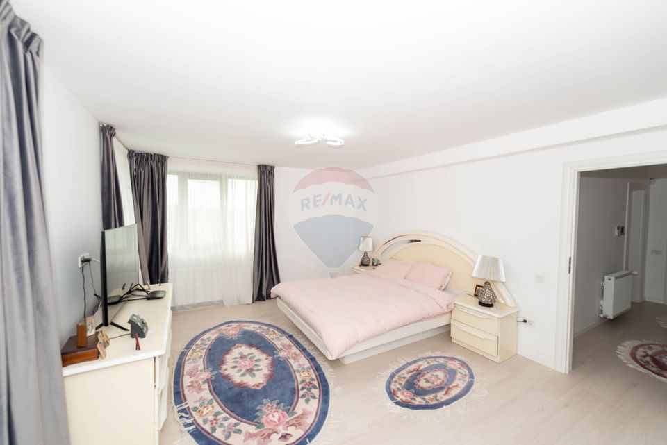 House - Villa 4 rooms in Pantelimon Magic Lake, Cernica forest