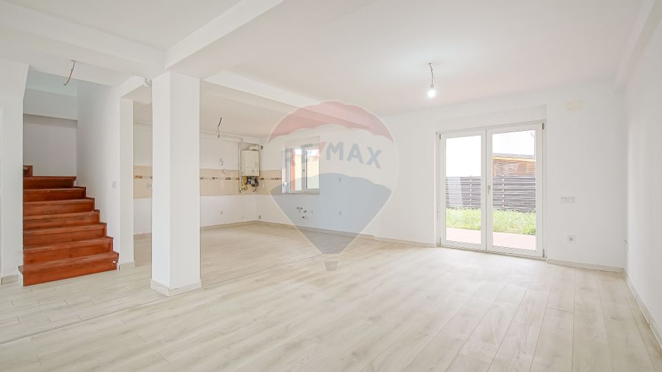 Comision 0 | Casă înșiruită de vânzare în Sânpetru