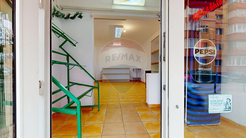 37.4sq.m Commercial Space for rent, Astra area