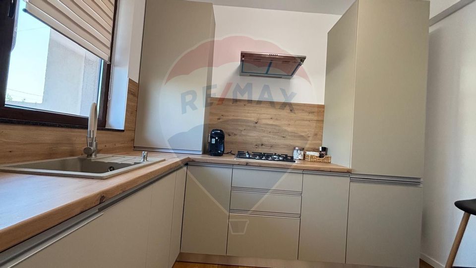 Casa  cu etaj de inchiriat pe termen lung Eforie Nord