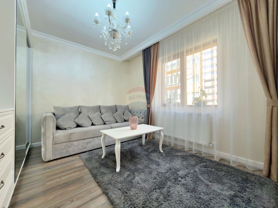 Apartament modern de vânzare, etaj 1, balcon închis, parcare privată