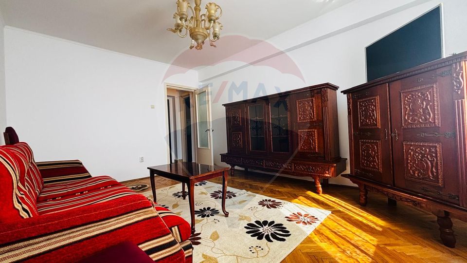 Apartament cu 2 camere de închiriat- Bulevardul Mamaia