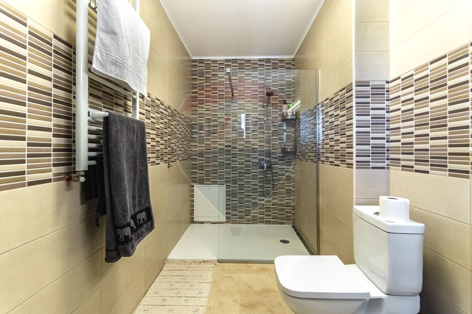 5 room Apartment for sale, Noua area