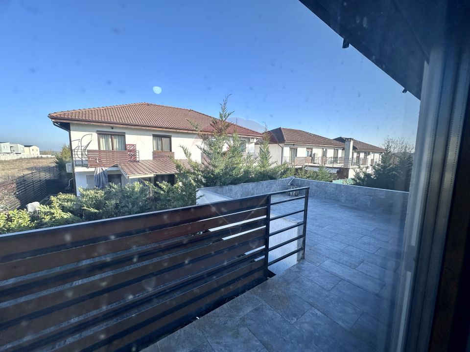 4 room House / Villa for sale