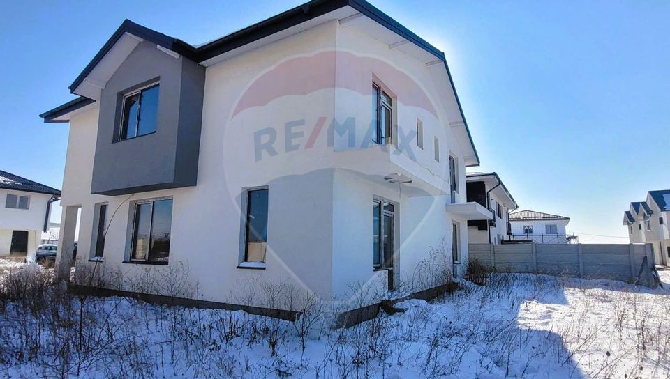4 room House / Villa for sale, Central area