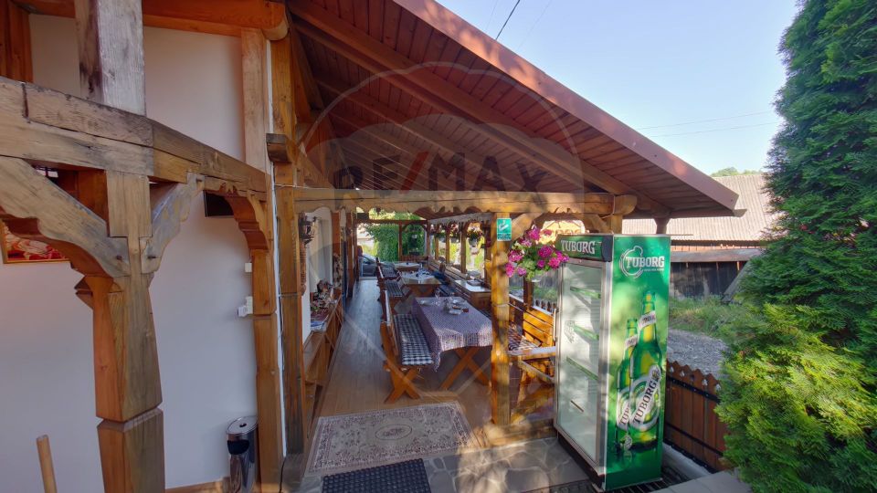 10 room Hotel / Pension for sale