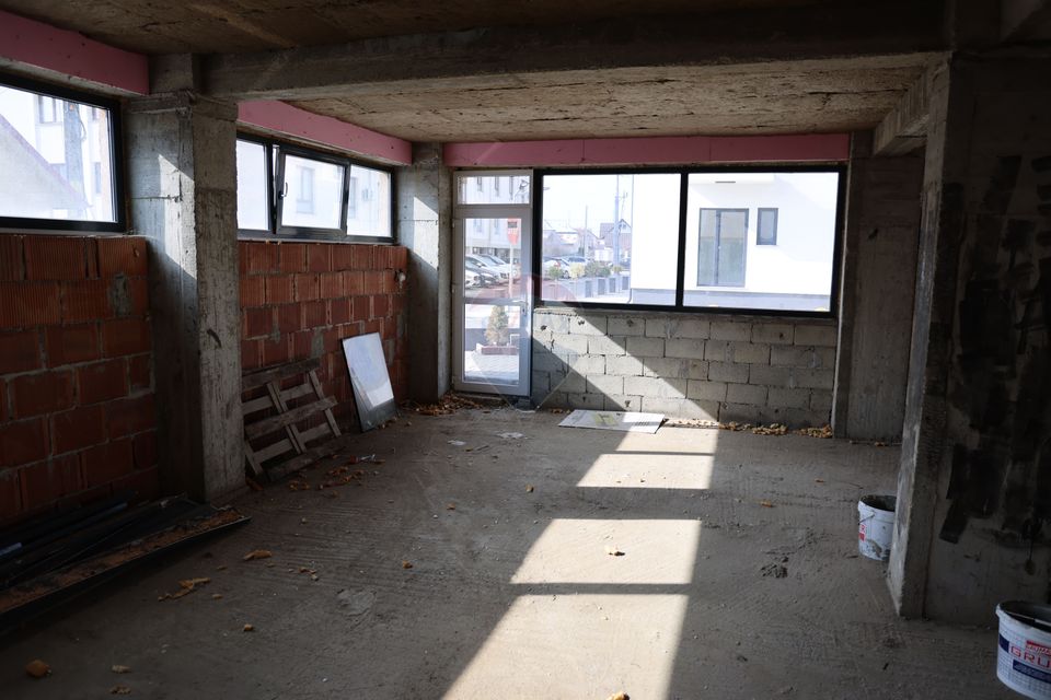 Spațiu comercial de 317mp de vânzare