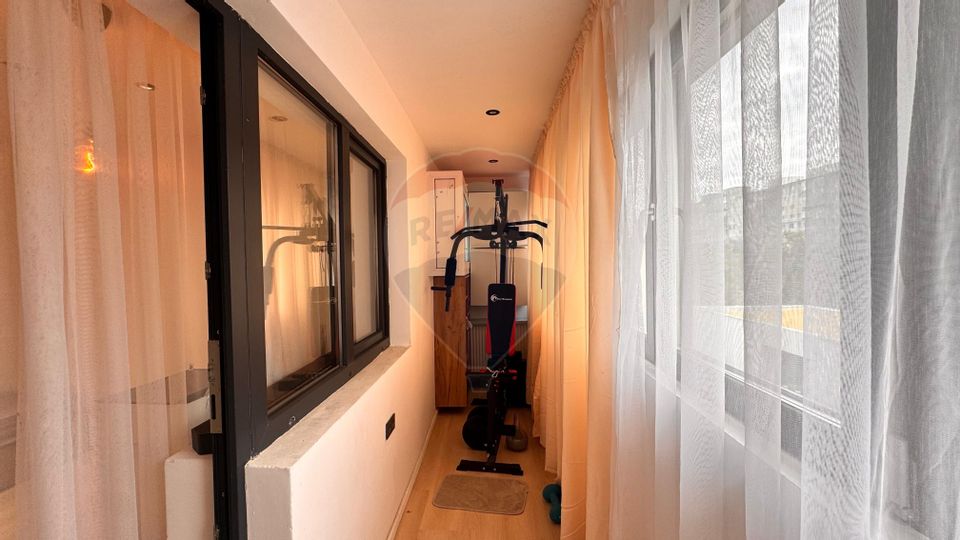 4 room Apartment for sale, Tomis Nord area