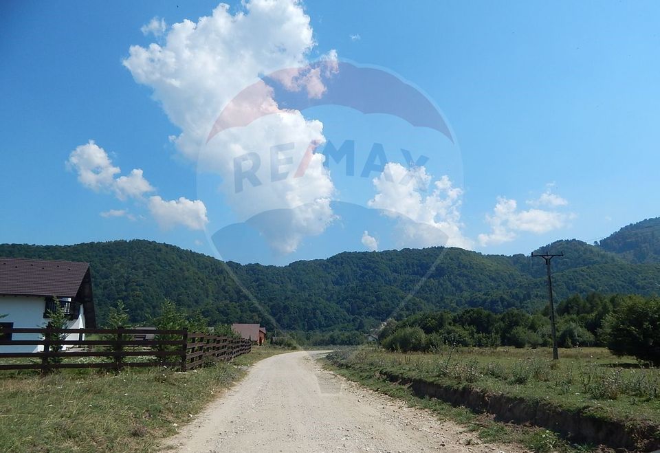 Land 1,224sqm Rasnov / Strada Poiana velicanului