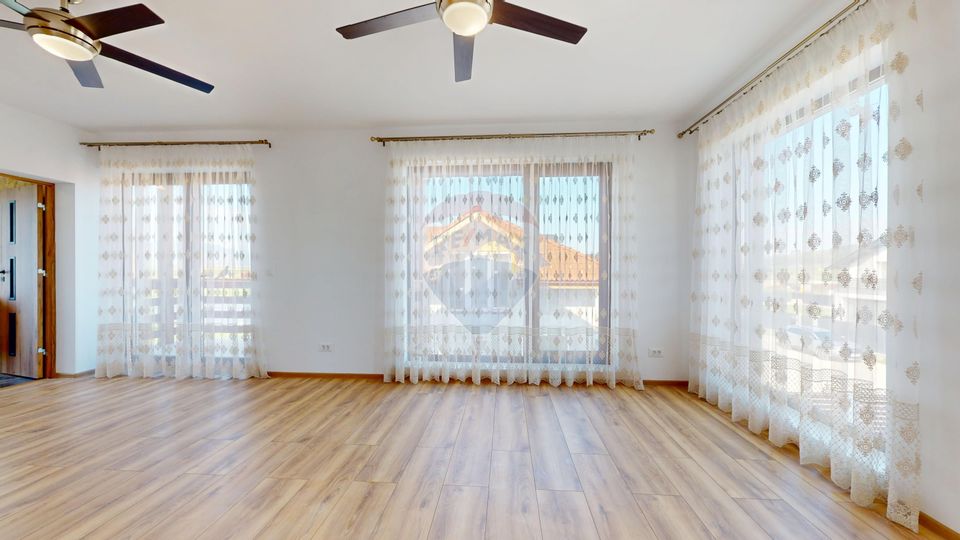 - REZERVAT- Casă Harman - Constructie 2025