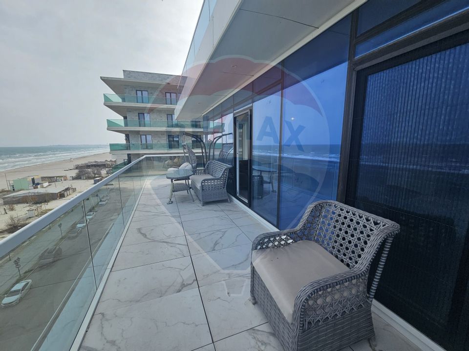 Apartament 3 camere cu terasa 50mp frontala spre mare în Mamaia Nord