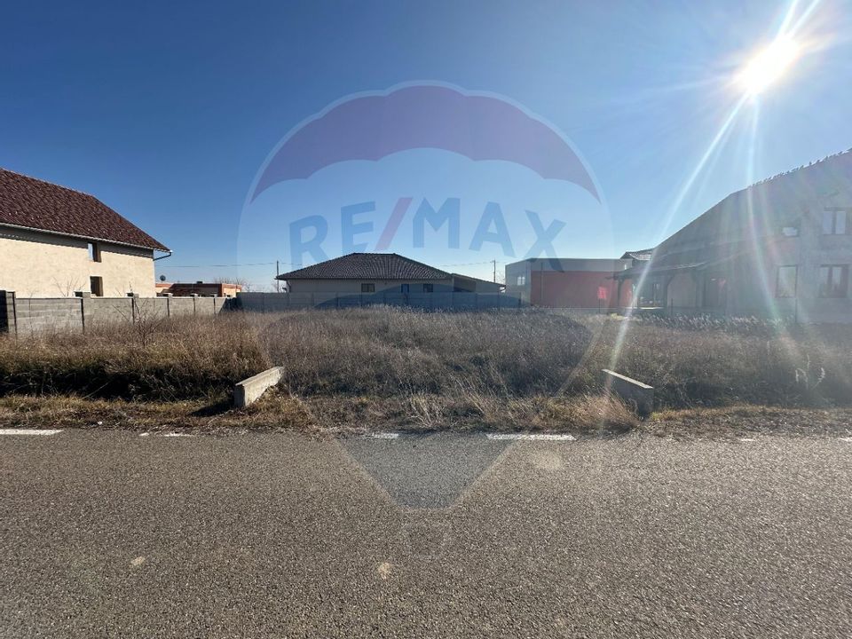 Teren intravilan pentru locuinta in Calugareni / Strada Principala