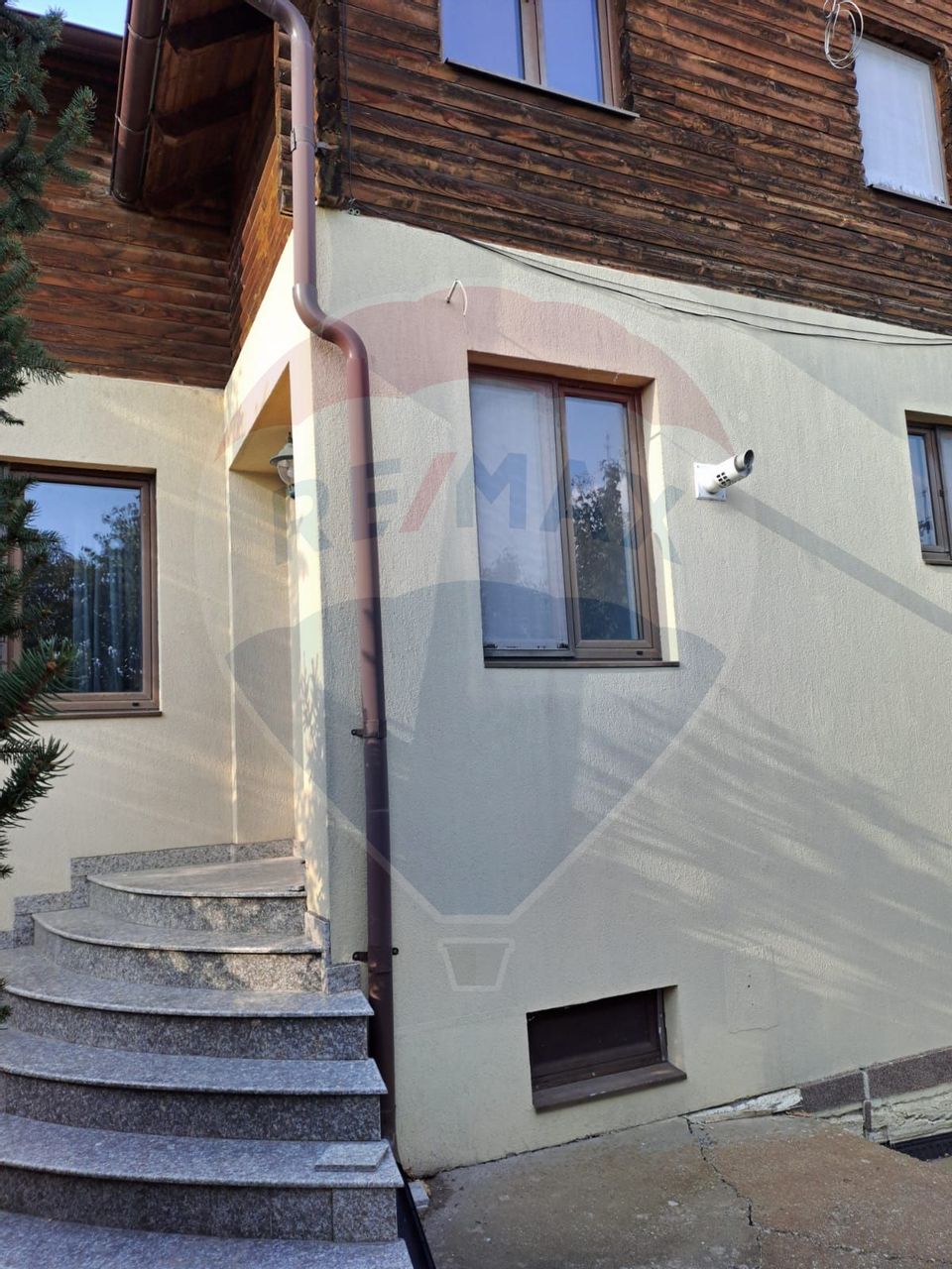 6 room House / Villa for sale