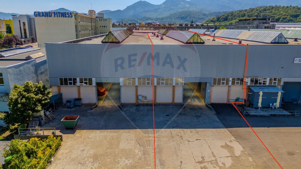 Hala 1870 mp, Parcare, Pod rulant 18 T