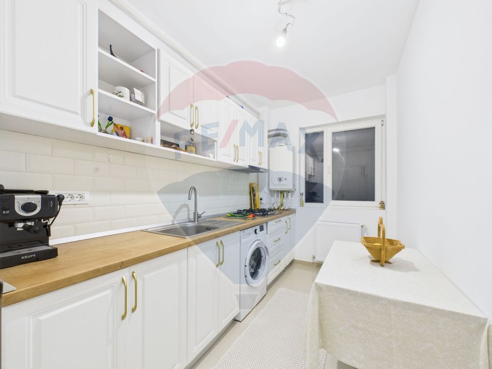 Apartament 2 camere de vanzare+loc de parcare Militari Shopping Center