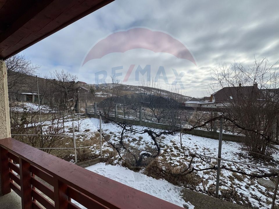 6 room House / Villa for sale, Darmanesti area