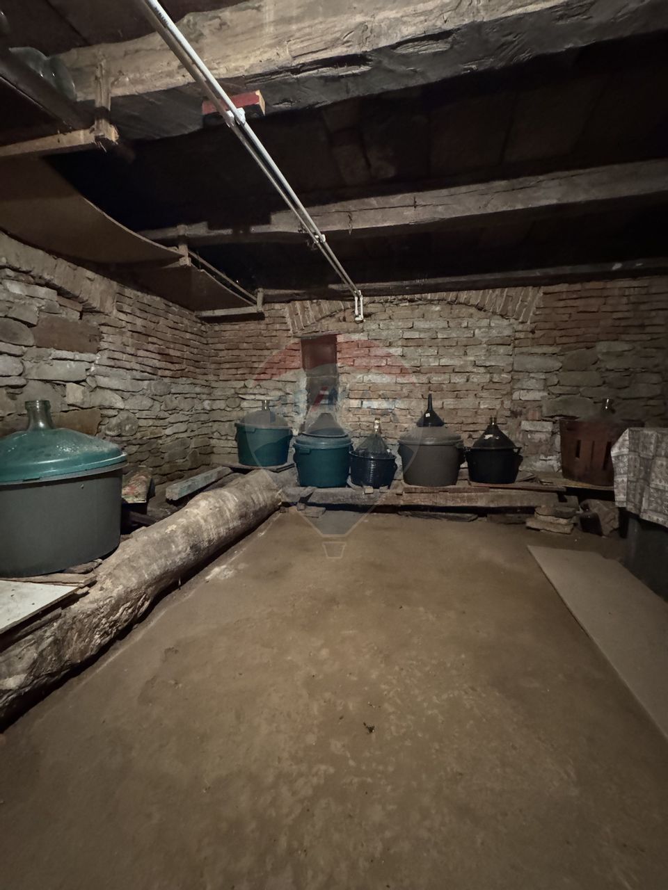 5 room House / Villa for sale, Est area