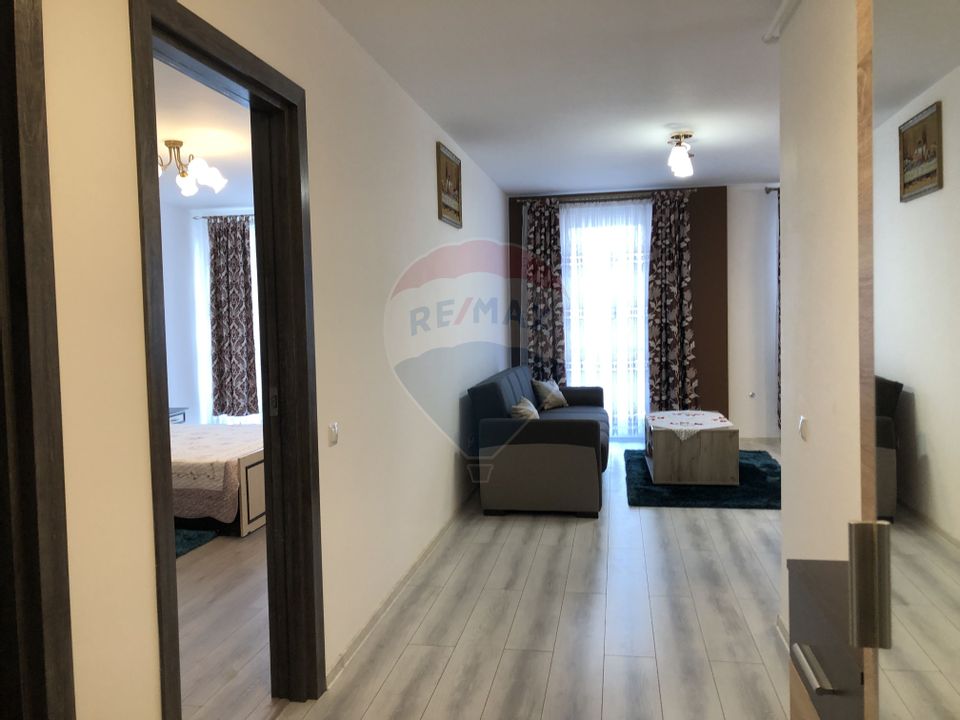 Apartament cu 2 camere de închiriat, bloc nou, prima închiriere