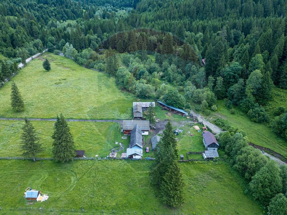 Fermă de vânzare, teren 21436 mp intravilan, Coșnea, Agăș