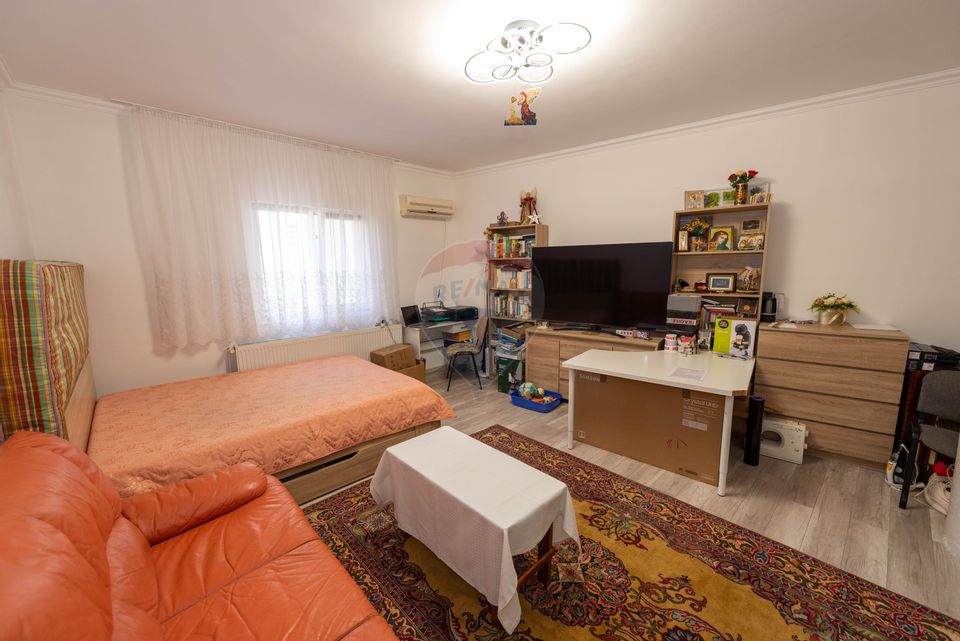 Villa for sale in P-ta Unirii area 140 sqm land