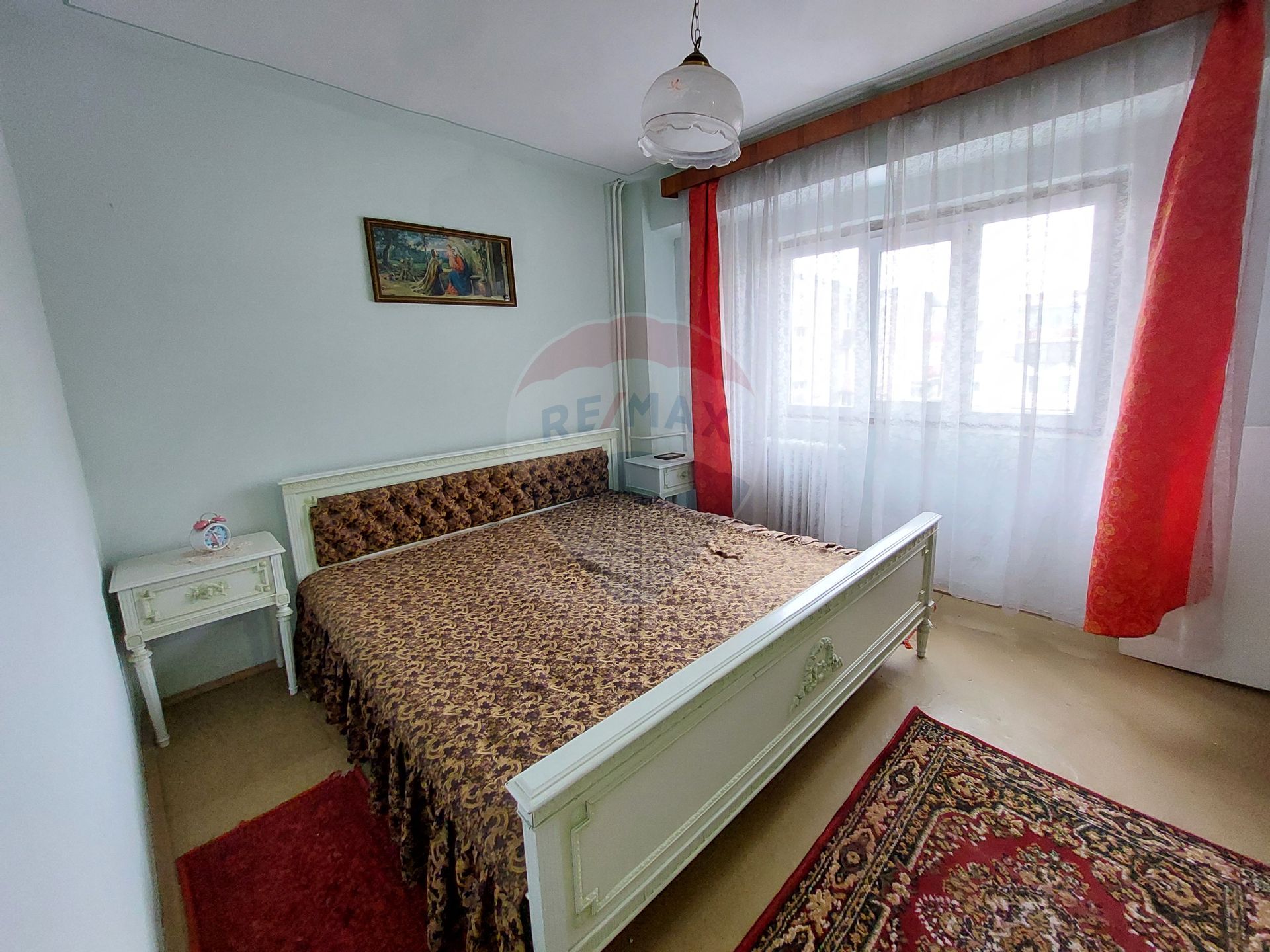 Apartament 5 camere vanzare in bloc de apartamente Timis, Lugoj