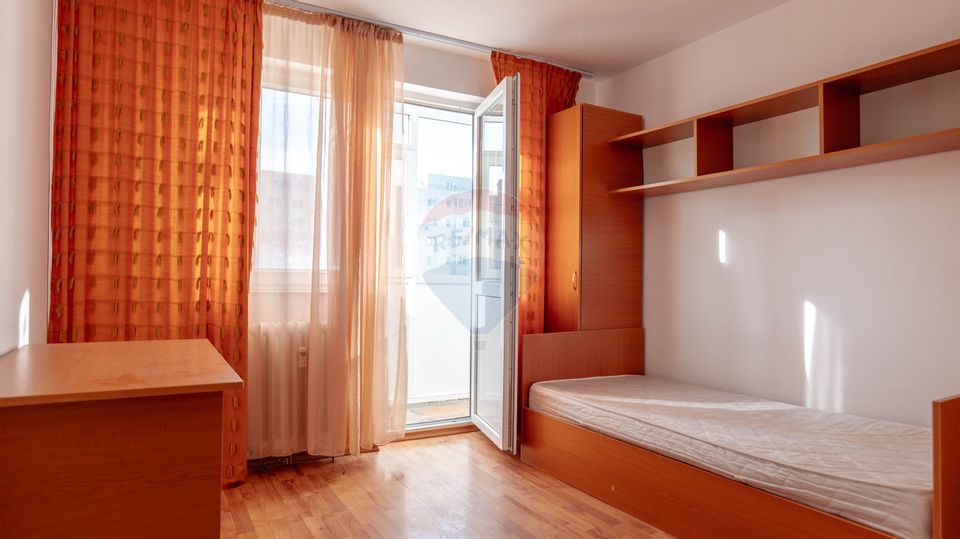 Vanzare apartament 4 camere, zona Pasajul Doamna Ghica