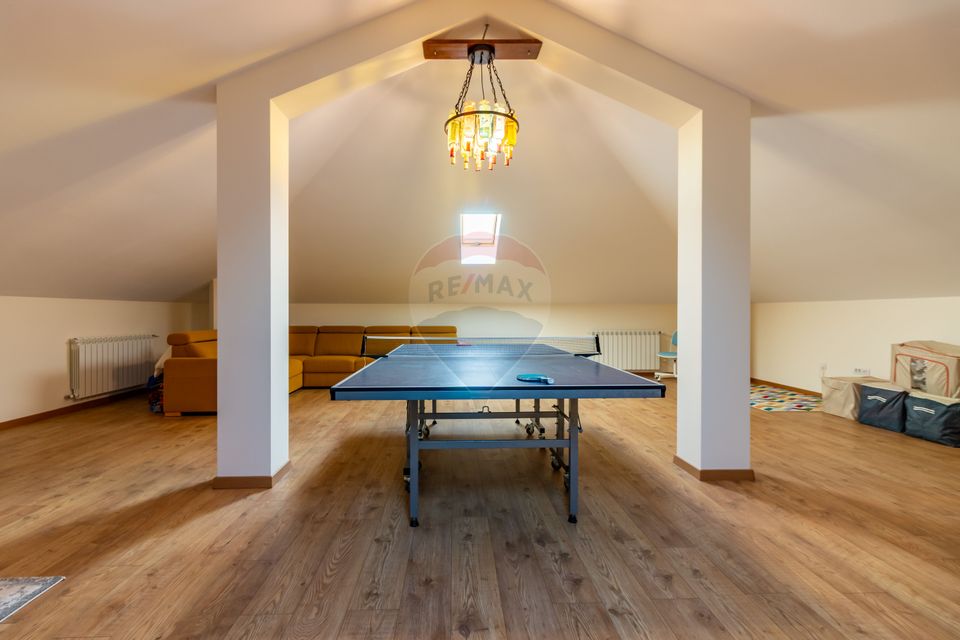 Vilă P+E+M cu 4 camere, 294 mp, Berceni/Ilfov