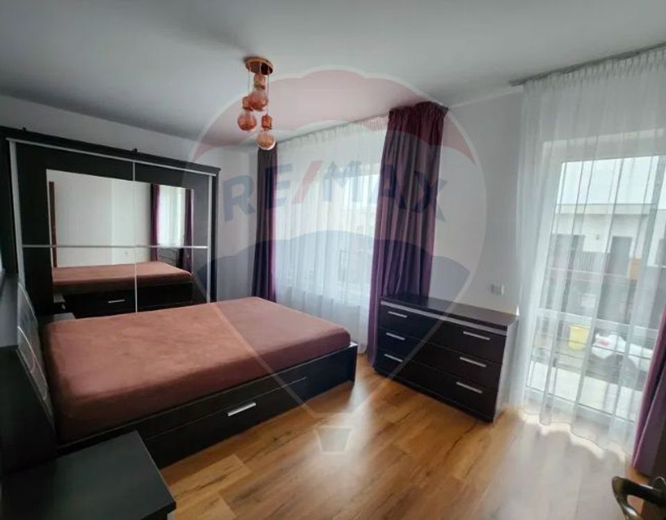 Duplex cu 3 camere de închiriat în zona Turnisor