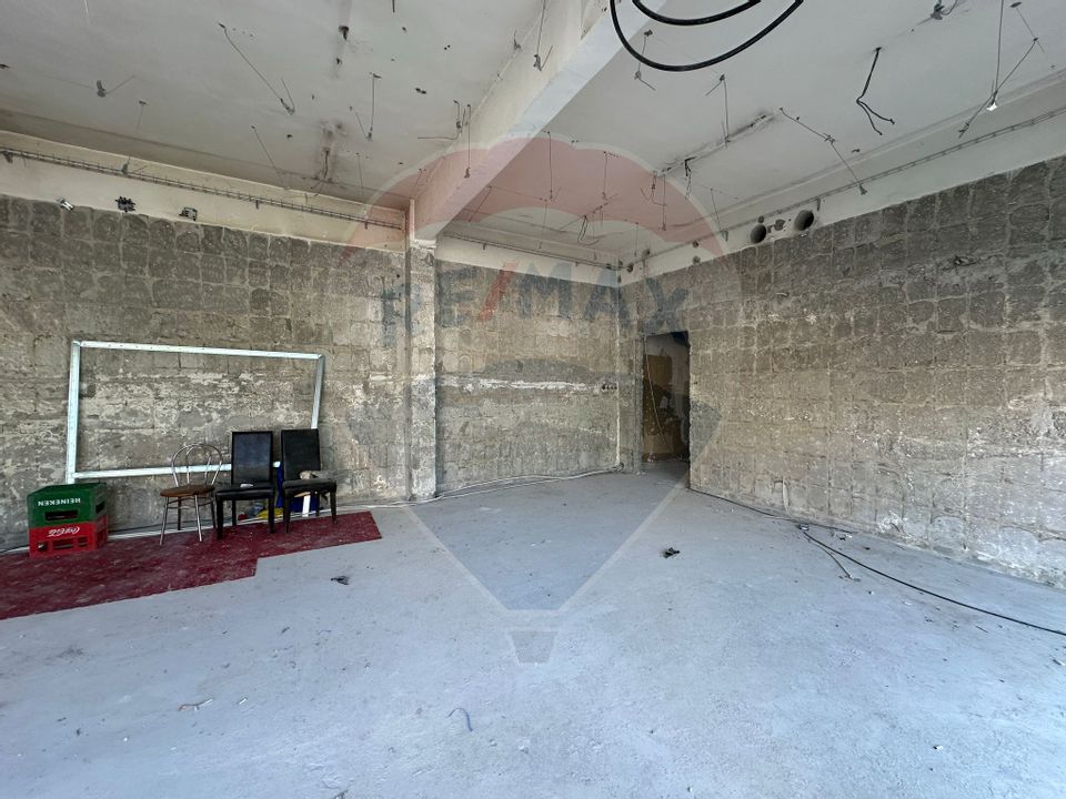 Spațiu comercial de 141 mp - DE INCHIRIAT