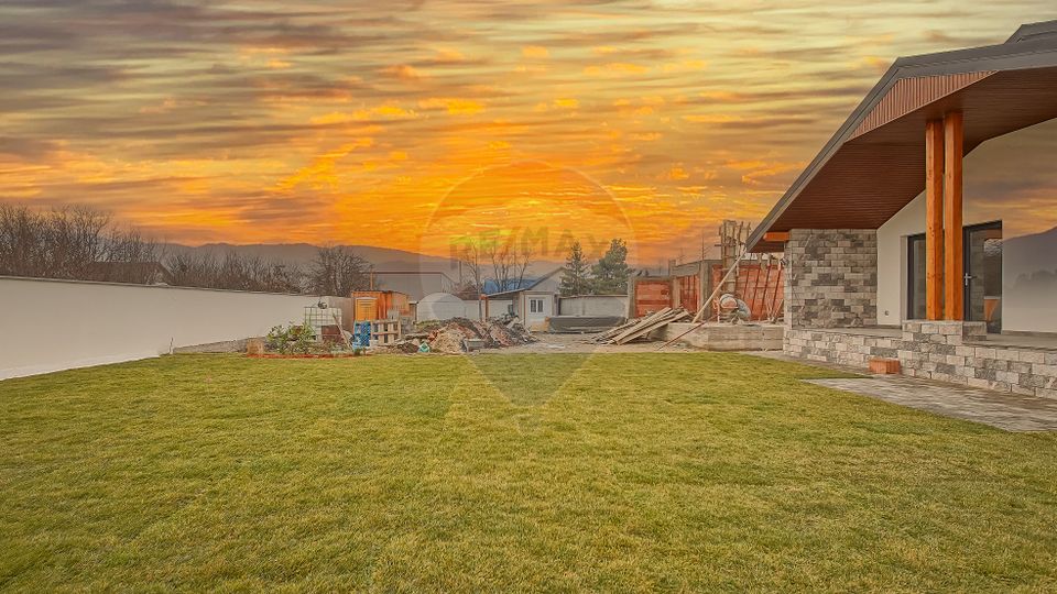 4 room House / Villa for sale, Stupini area