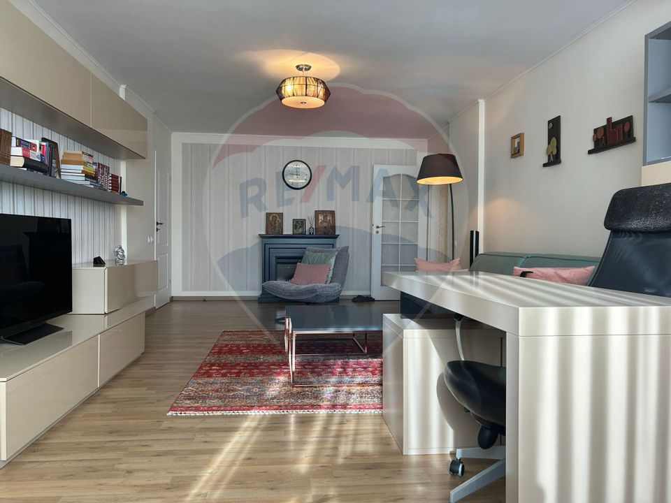 De vanzare apartament de lux pe Blvd. Decebal