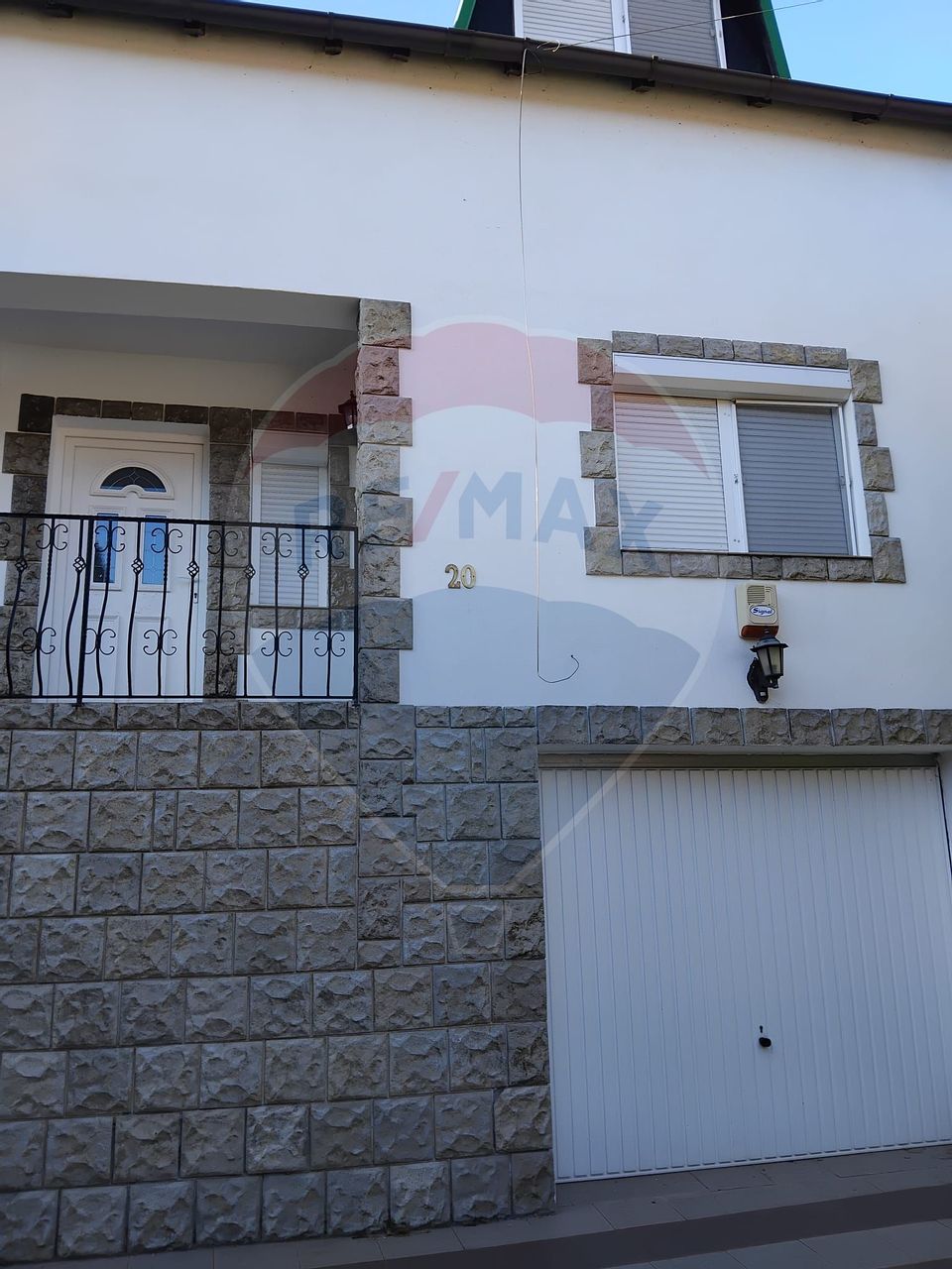4 room House / Villa for sale, Sud area