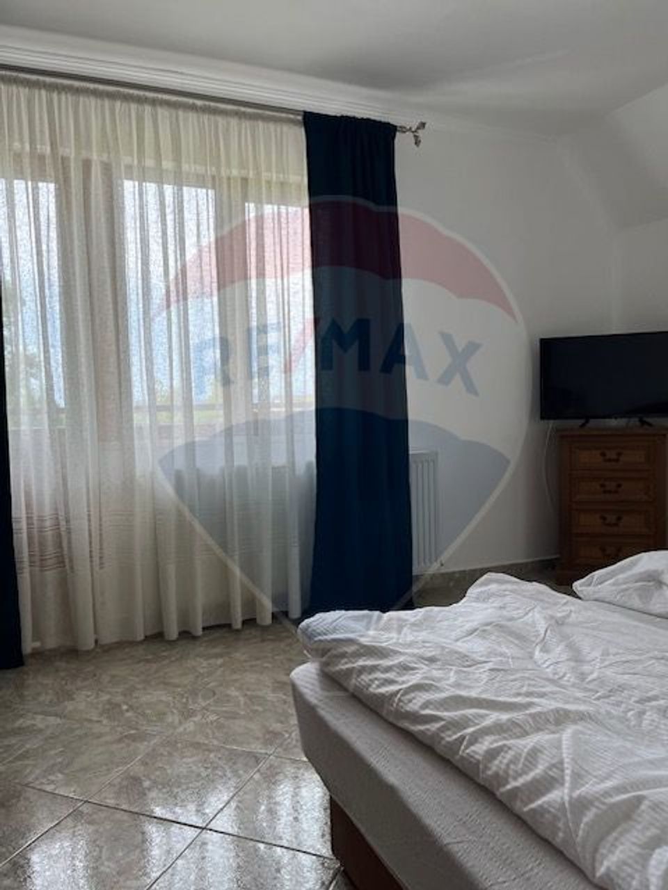 Casă / Vilă cu 6 camere de vânzare