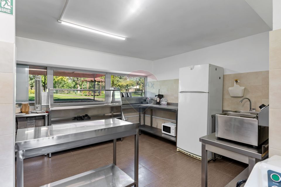 75sq.m Commercial Space for sale, Malul Muresului area