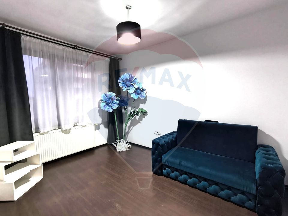 Apartament cu 3 camere de închiriat în zona Km 5