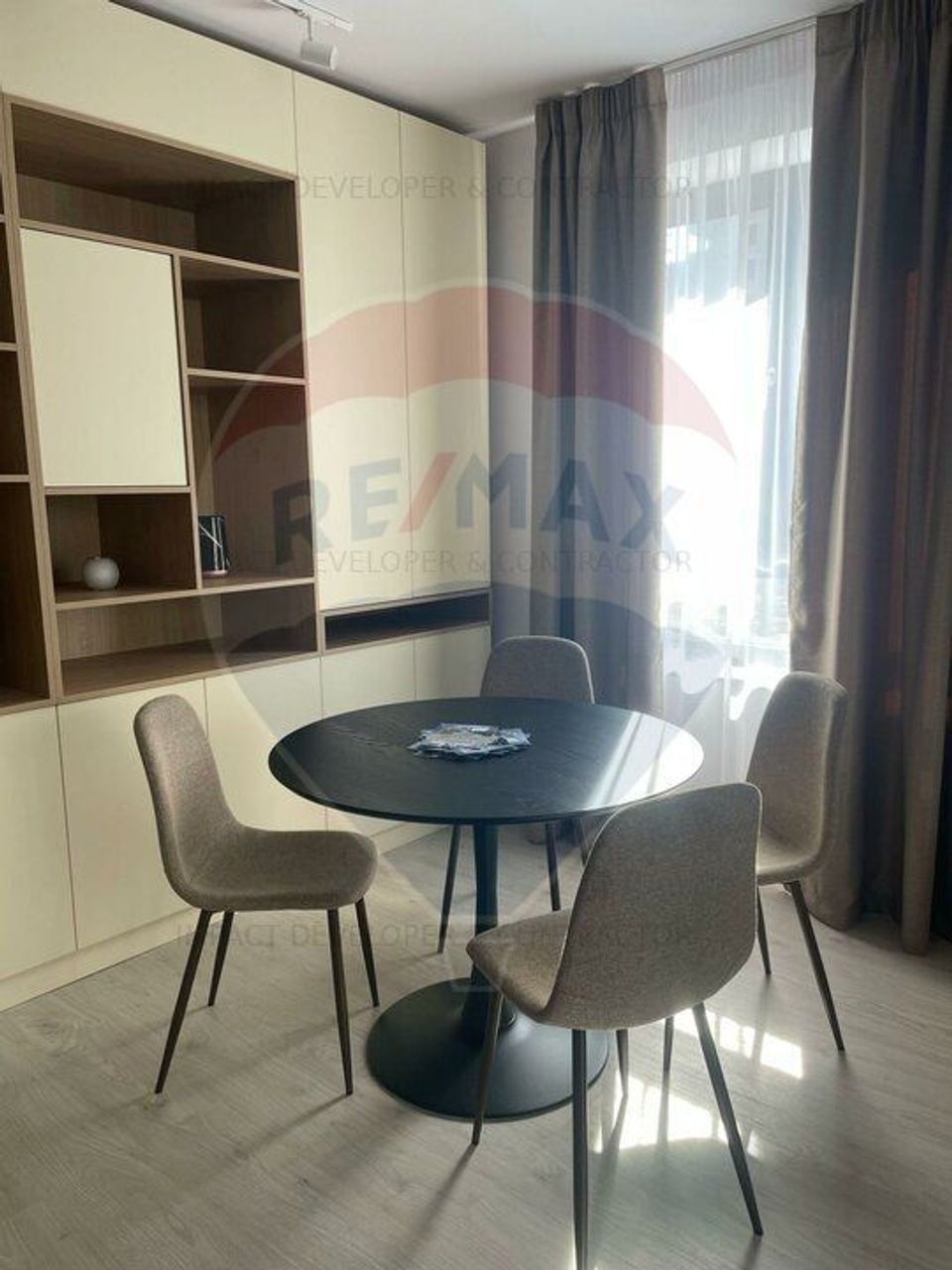 Apartament cu trei camere in zona Baneasa